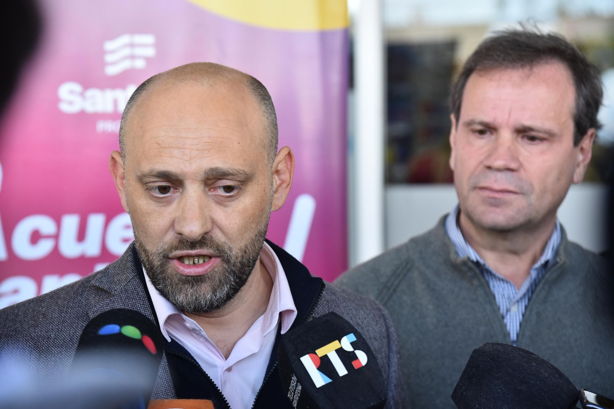 El ministro de Desarrollo Productivo, Gustavo Puccini, y el secretario de Comercio Interior y Servicios, Gustavo Rezzoaglio, a cargo. El ministro de Desarrollo Productivo, Gustavo Puccini, y el secretario de Comercio Interior y Servicios, Gustavo Rezzoaglio, a cargo. 