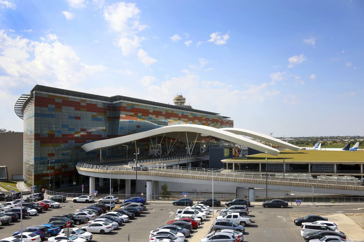 Aeropuerto internacional de Zvartnots (Ereván, Armenia). Aeropuerto internacional de Zvartnots (Ereván, Armenia).