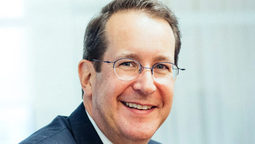 Christopher Bogart, cofundador y CEO de Burford Capital.