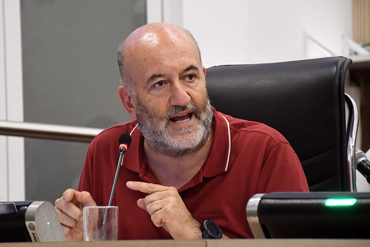 El concejal Leonardo Caruana presentó una iniciativa para que la Municipalidad establezca un mecanismo de prevención, contención y seguimiento ante casos de hostigamiento y extorsión vinculados con deudas. El concejal Leonardo Caruana presentó una iniciativa para que la Municipalidad establezca un mecanismo de prevención, contención y seguimiento ante casos de hostigamiento y extorsión vinculados con deudas. 