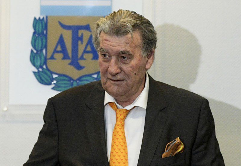 El ex titular de la Comisión Normalizadora de la AFA, Armando Pérez, disparó duros conceptos contra los históricos integrantes de la Selección Argentina y pidió por la salida del actual entrenador Jorge Sampaoli.