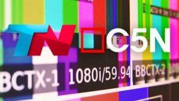 altText(Rating: C5N desfiguró a TN y El Trece con picos de audiencia de un canal de aire)}