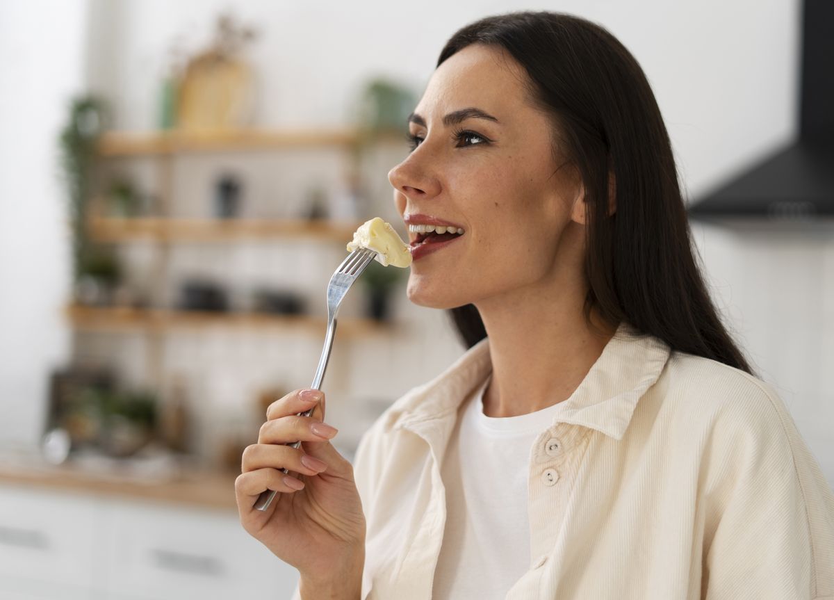 Menopausia: Cuál es el papel de las proteínas en esta etapa de la vida / Imagen de Freepik.