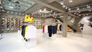 Outlet liquida ropa de marca a precios mega baratos