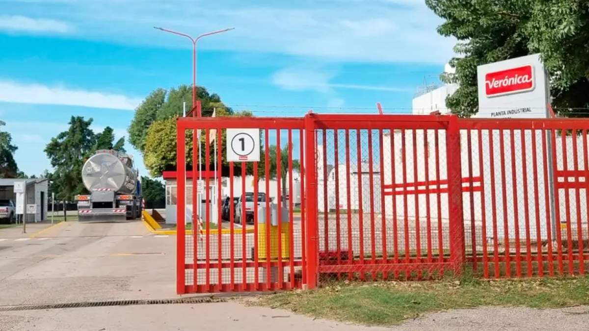 A la vez, siguen circulando las acusaciones de presunta "crisis inducida" en L&aacute;cteos Ver&oacute;nica.
