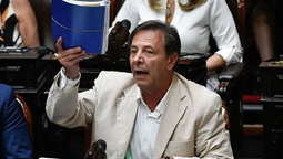 Oscar Zago presentó bloque: ¿Cuántos diputados le sacó a LLA? Oscar Zago presentó bloque: ¿Cuántos diputados le sacó a LLA?