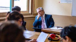 altText(Prohibido copiarse: Alberto Fernández puso pausa a su agenda de campaña)}