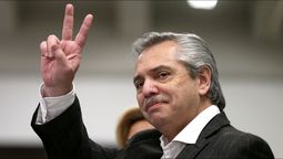 Peronismo acéfalo. Alberto Fernández y la V de Perón Vuelve.