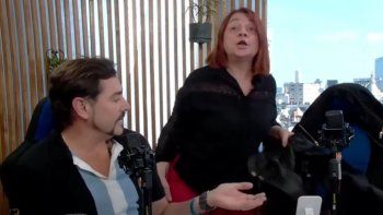 Marcela Feudale no se calla ante Matías Alé y enciende la polémica sobre la vida mediática. Marcela Feudale no se calla ante Matías Alé y enciende la polémica sobre la vida mediática.