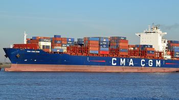 Acuerdo de Irán y Omán permite el paso de algunos buques por el Estrecho de Ormuz