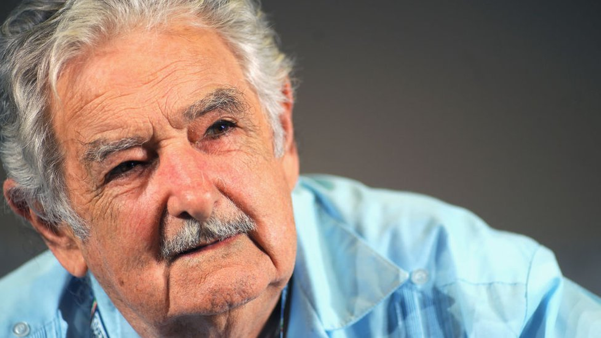 Julio María Sanguinetti y José Mujica criticaron con fuerza a Javier Milei. Julio María Sanguinetti y José Mujica criticaron con fuerza a Javier Milei.