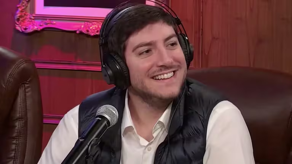 Juan Pablo Carreira (Juan Doe) pasó de troll libertario a funcionario central del mileísmo. Hoy dirige la Oficina de Respuesta Oficial para Javier Milei, con apoyo de Santiago Caputo y Fernando Cerimedo. Juan Pablo Carreira (Juan Doe) pasó de troll libertario a funcionario central del mileísmo. Hoy dirige la Oficina de Respuesta Oficial para Javier Milei, con apoyo de Santiago Caputo y Fernando Cerimedo.