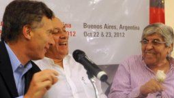 altText(El Gobierno fustigó a Moyano por su encuentro con Macri)}