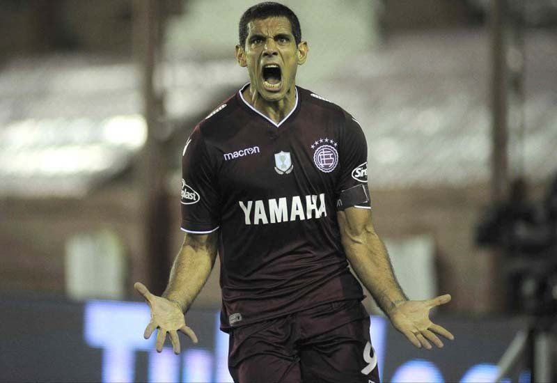 José Sand vovlerá al fútbol, en este caso a un club del ascenso del interior. José Sand vovlerá al fútbol, en este caso a un club del ascenso del interior.