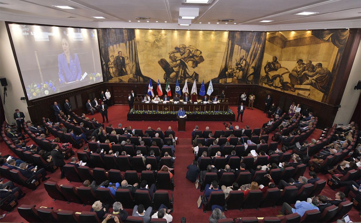 Parlasur, una sorpresa para Javier Milei.