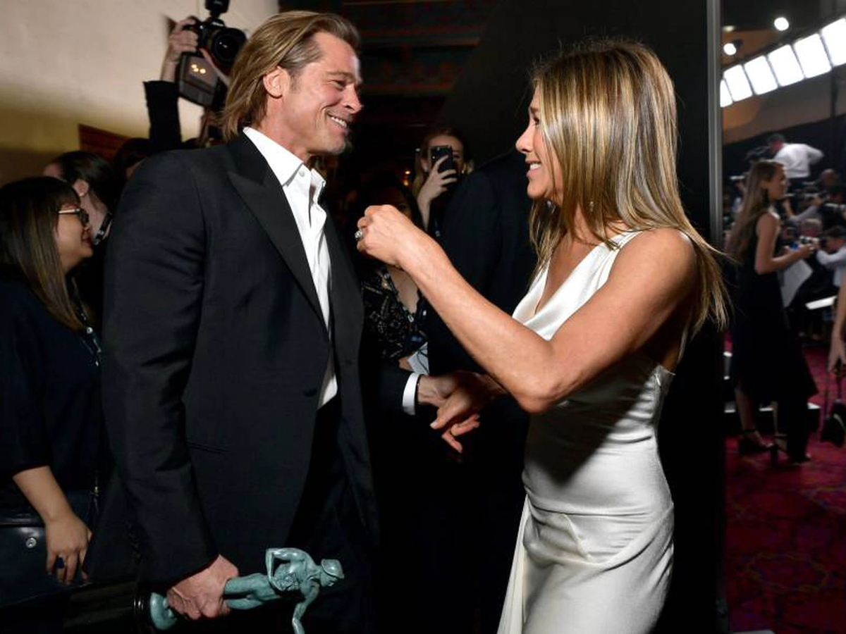 Pitt y Aniston juntos en los SAG Awards.