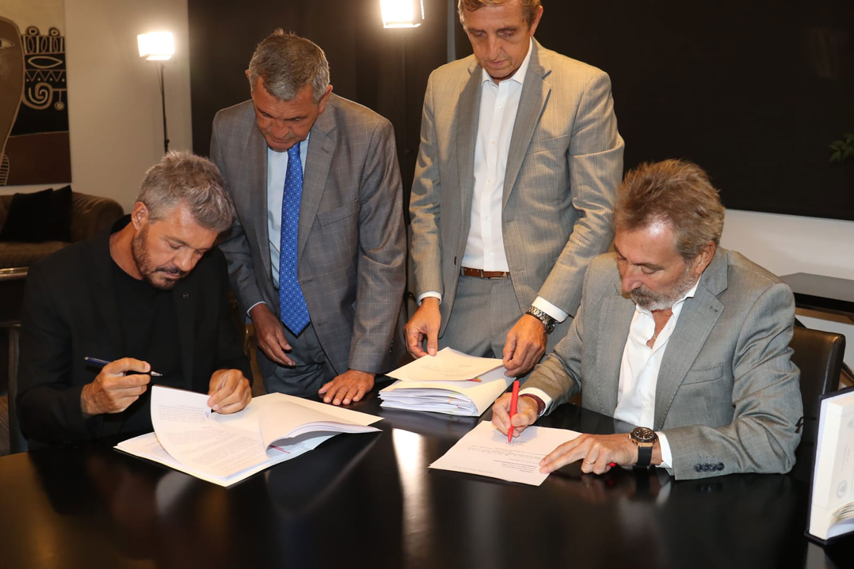 Tinelli firmó contrato con el Grupo América,