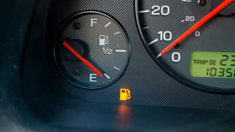 Los combustibles inician julio con aumentos por maniobras del Gobierno