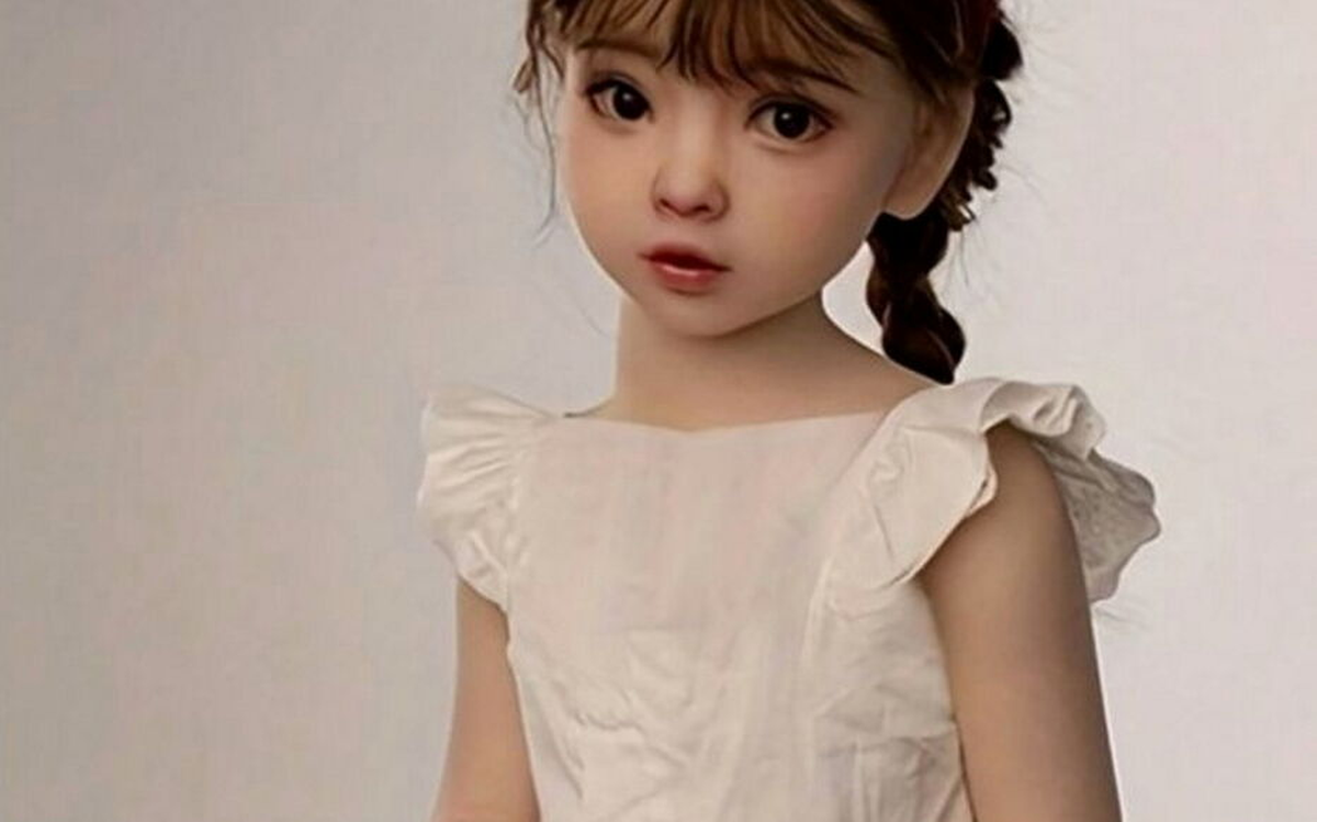 En 2020, se detectaron muñecas sexuales con pornografía infantil similares en Amazon. | GENTILEZA THE PARISIEN En 2020, se detectaron muñecas sexuales con pornografía infantil similares en Amazon. | GENTILEZA THE PARISIEN