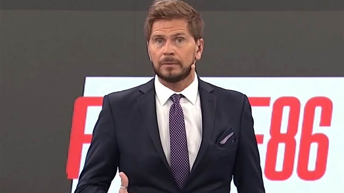 Sebastián Vignolo se deshizo en elogios a Martín Demichelis tras dirigir su último partido como entrenador de River y las redes no lo perdonaron. Sebastián Vignolo se deshizo en elogios a Martín Demichelis tras dirigir su último partido como entrenador de River y las redes no lo perdonaron.