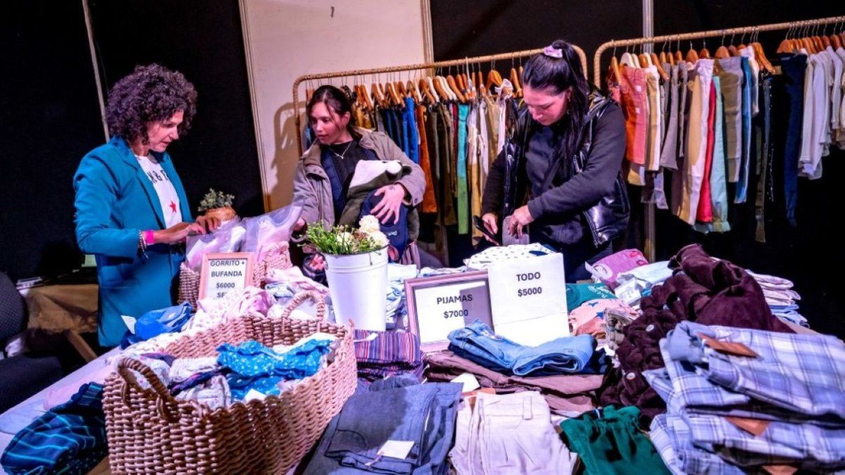 Gran feria de indumentaria para aprovechar en la ciudad.&nbsp;
