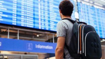 Peligran los vuelos en el fin de semana largo por el conflicto con los controladores aéreos