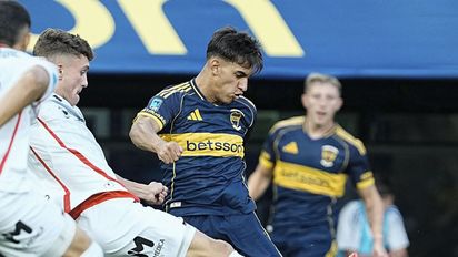 Boca 2-0 Newell's: el Xeneize ganó con varias caras nuevas y Paredes volvió al gol
