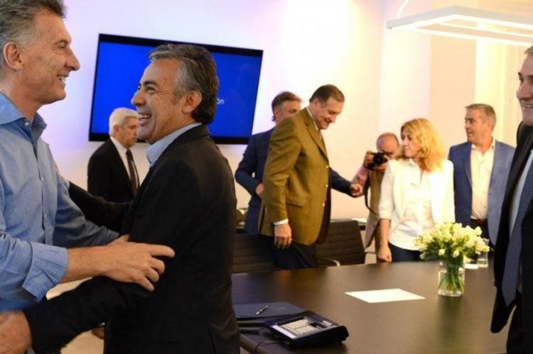macri_con_radicales.jpg