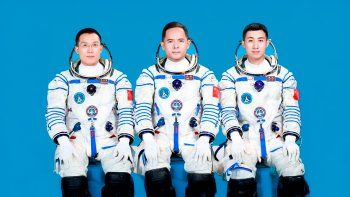 China récord: Lanzará al astronauta más joven del mundo y ratones vivos a su estación espacial