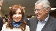 José Luis Gioja, como Cristina Kirchner, sin cargos desde 2023 e internado. José Luis Gioja, como Cristina Kirchner, sin cargos desde 2023 e internado.