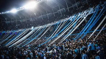 ¿Qué pasa en el corazón de los hinchas de Racing durante un partido?