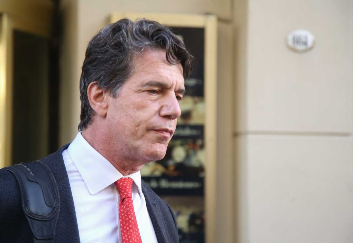 Nicolás Posse ordenó vender todo lo que se pueda. Nicolás Posse ordenó vender todo lo que se pueda.