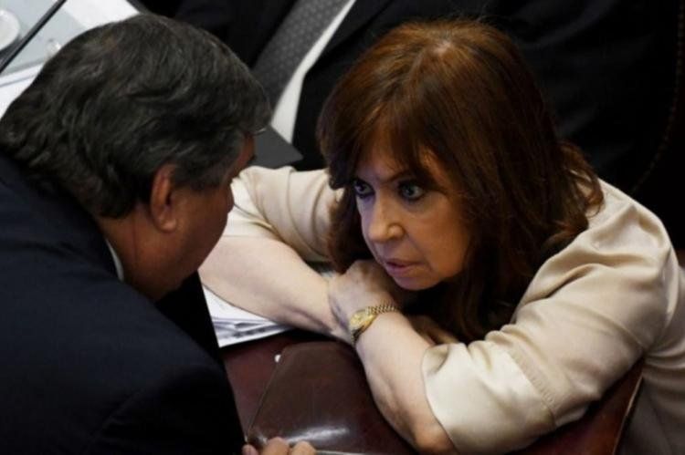 mayans_y_cristina.jpg