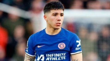 enzo fernandez: la famosa que lo enamoro y estuvo en el yate con jugadores de independiente enzo fernandez: la famosa que lo enamoro y estuvo en el yate con jugadores de independiente