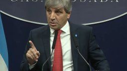 Todos opinan de las maniobras de Luis Caputo...