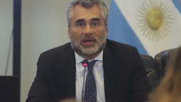 altText(El Gobierno le pidió la renuncia a Alejandro Vanoli)}