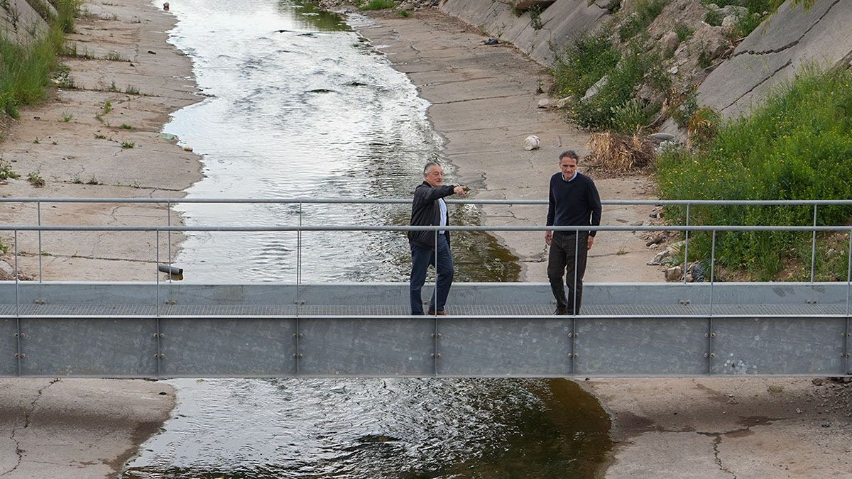 Gabriel Katopodis y el intendente de Bahía Blanca, Federico Susbielles, presenciaron la demolición del Puente Don Bosco. Gabriel Katopodis y el intendente de Bahía Blanca, Federico Susbielles, presenciaron la demolición del Puente Don Bosco.