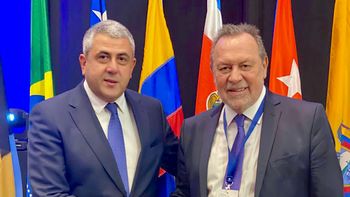 Gustavo Santos (der.) y Zurab Pololikashvili. Gustavo Santos (der.) y Zurab Pololikashvili.