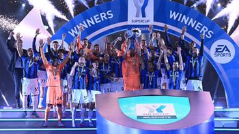 Los campeones del mundo enQatar 2022 todavía festejan debido a que Lautaro Martínez obtuvo la Supercopade Italia con el Inter de Milan. (Foto: Twitter/@Inter) Los campeones del mundo enQatar 2022 todavía festejan debido a que Lautaro Martínez obtuvo la Supercopade Italia con el Inter de Milan. (Foto: Twitter/@Inter)