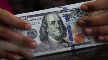 Dólar: Fuerte alza en el oficial y en todos los futuros