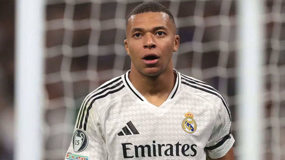 Kylian Mbappé podría dejar al Paris Saint Germain (PSG) al borde de la quiebra a raíz de deuda que el club parisino mantiene con él de 55 millones de euros. Kylian Mbappé podría dejar al Paris Saint Germain (PSG) al borde de la quiebra a raíz de deuda que el club parisino mantiene con él de 55 millones de euros.