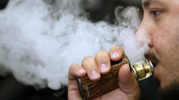 Luis Caputo y Mario Lugones aseguran buen desempleo de Manuel Adorni: Vapeo