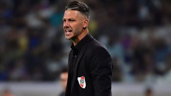 Martín Demichelis se ofreció para llegar a un equipo importante de la Argentina. Martín Demichelis se ofreció para llegar a un equipo importante de la Argentina.