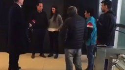 altText(Policía de la Ciudad realiza un allanamiento en C5N)}