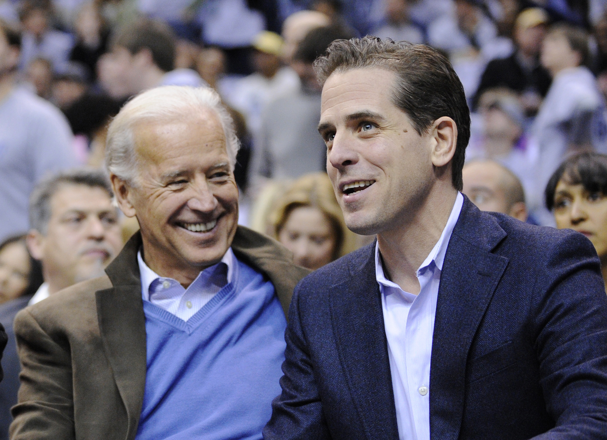 Hunter Biden con su padre.