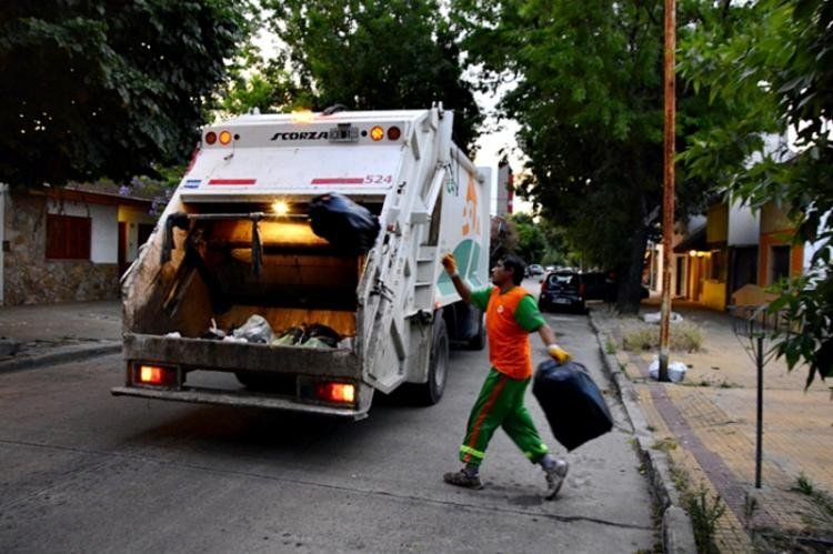 Piden a los vecinos del conurbano no sacar la basura por conflicto en ...