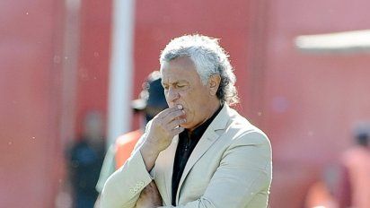 ¿Gorosito? ¡Afuera! Por qué Colón echó a su DT