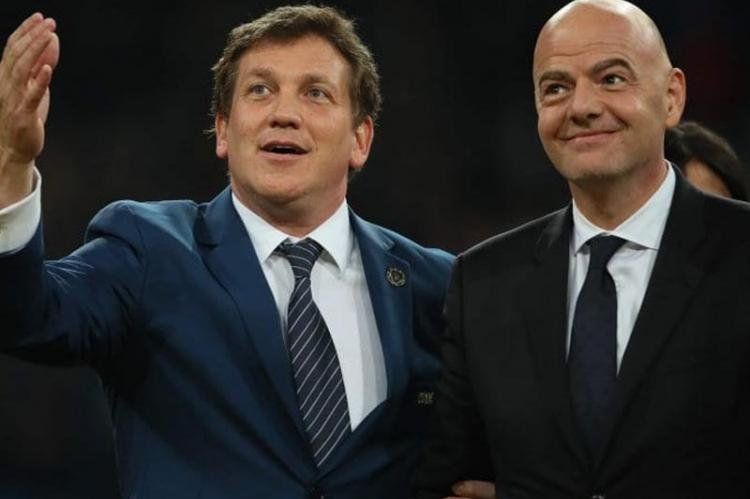 El presidente de la Conmebol, Alejandro Domínguez, se reunirá con el titular de la FIFA, Gianni Infantino, para que no se suspendan las Eliminatorias Sudamericanas para la Copa Mundial de Fútbol Qatar 2022.