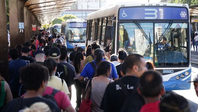 Si dependés del colectivo, esta página web te puede salvar la vida