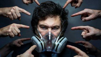 De escándalo en escándalo, Javier Milei busca cambiar la agenda para tener un poco de aire. De escándalo en escándalo, Javier Milei busca cambiar la agenda para tener un poco de aire.